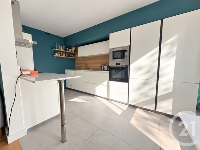 Appartement F4 à vendre - 4 pièces - 87.0 m2 - PARIS - 75019 - ILE-DE-FRANCE - Century 21 Flandre Crimée