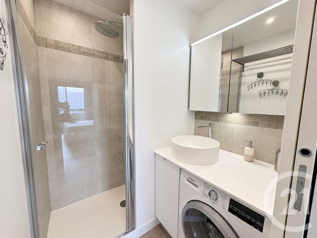 Appartement F4 à vendre - 4 pièces - 87.0 m2 - PARIS - 75019 - ILE-DE-FRANCE - Century 21 Flandre Crimée