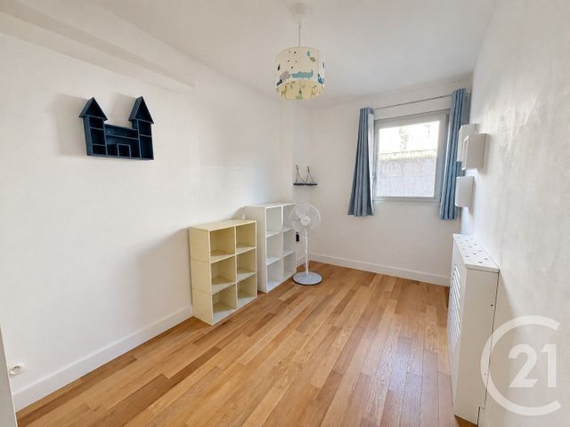 Appartement F4 à vendre - 4 pièces - 87.0 m2 - PARIS - 75019 - ILE-DE-FRANCE - Century 21 Flandre Crimée
