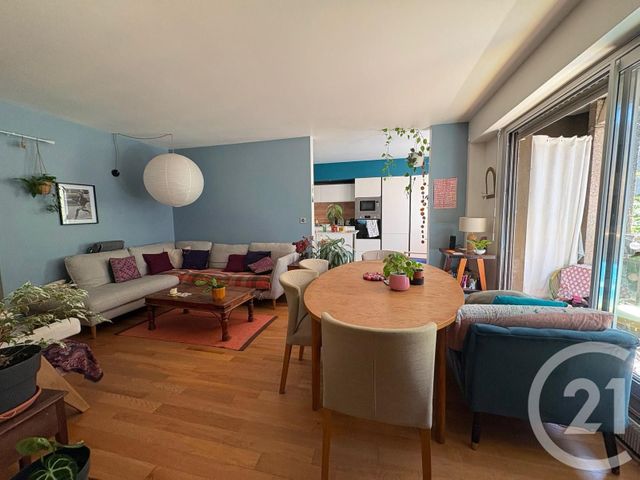 Appartement F4 à vendre - 4 pièces - 87.0 m2 - PARIS - 75019 - ILE-DE-FRANCE - Century 21 Flandre Crimée