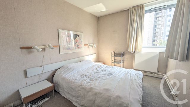 Appartement F4 à vendre - 4 pièces - 85.14 m2 - PARIS - 75019 - ILE-DE-FRANCE - Century 21 Flandre Crimée