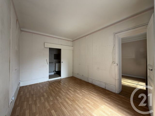 Appartement F2 à vendre - 2 pièces - 43.7 m2 - PARIS - 75019 - ILE-DE-FRANCE - Century 21 Flandre Crimée