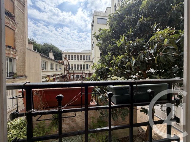 Appartement F2 à vendre - 2 pièces - 43.7 m2 - PARIS - 75019 - ILE-DE-FRANCE - Century 21 Flandre Crimée