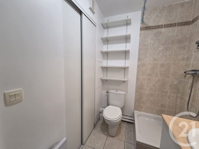 Appartement Studio à louer - 1 pièce - 23.76 m2 - PARIS - 75019 - ILE-DE-FRANCE - Century 21 Flandre Crimée