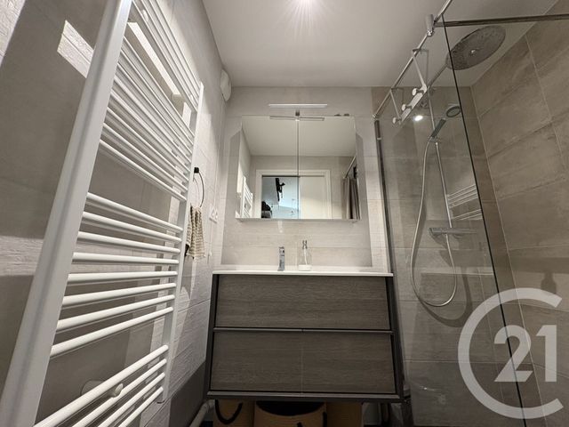 Appartement F3 à vendre - 3 pièces - 60.41 m2 - PARIS - 75019 - ILE-DE-FRANCE - Century 21 Flandre Crimée