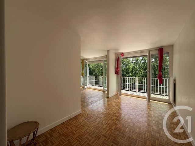 Appartement F4 à vendre - 4 pièces - 86.15 m2 - PARIS - 75019 - ILE-DE-FRANCE - Century 21 Flandre Crimée