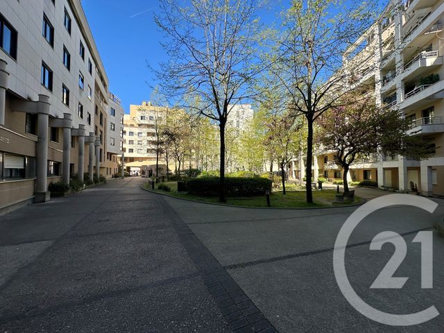 Appartement F3 à vendre - 3 pièces - 64.85 m2 - PARIS - 75019 - ILE-DE-FRANCE - Century 21 Flandre Crimée