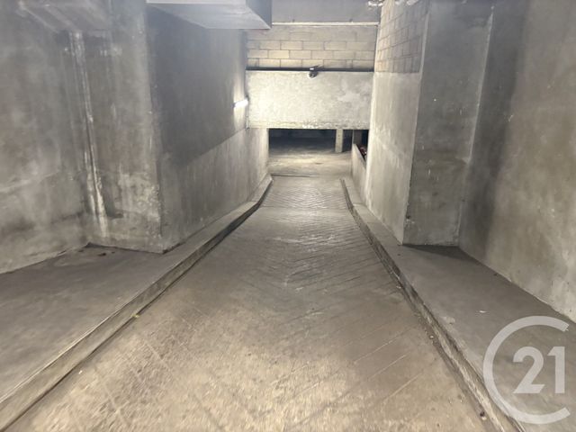 parking - PARIS - 75010
