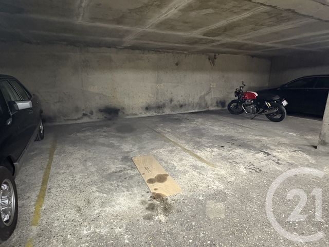 parking à vendre - 11.13 m2 - PARIS - 75010 - ILE-DE-FRANCE - Century 21 Flandre Crimée