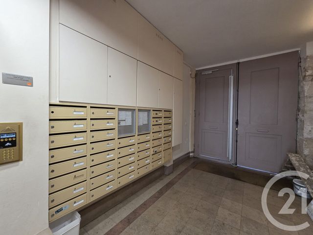 Appartement F2 à louer - 2 pièces - 31.73 m2 - PARIS - 75019 - ILE-DE-FRANCE - Century 21 Flandre Crimée