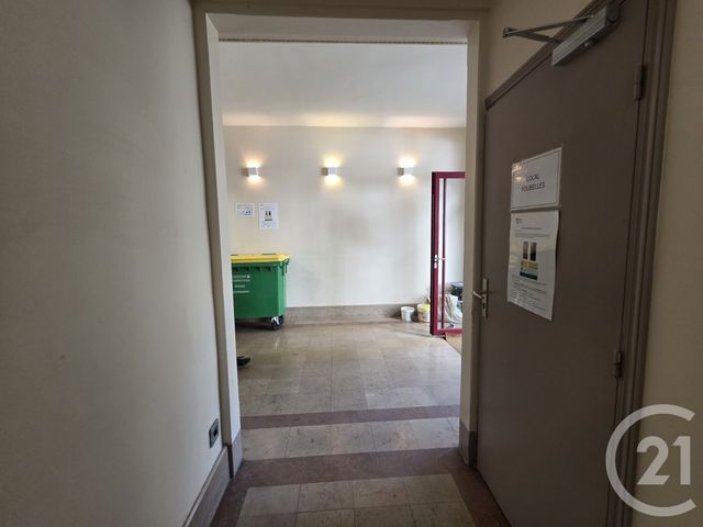 Appartement F2 à louer - 2 pièces - 31.73 m2 - PARIS - 75019 - ILE-DE-FRANCE - Century 21 Flandre Crimée