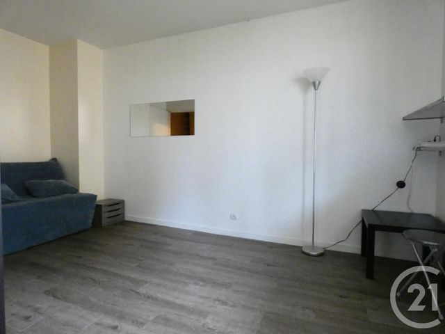 Appartement F1 à vendre - 1 pièce - 26.36 m2 - PARIS - 75019 - ILE-DE-FRANCE - Century 21 Flandre Crimée