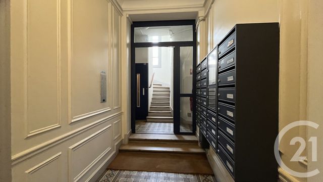 Appartement F2 à louer - 2 pièces - 46.26 m2 - PARIS - 75019 - ILE-DE-FRANCE - Century 21 Flandre Crimée