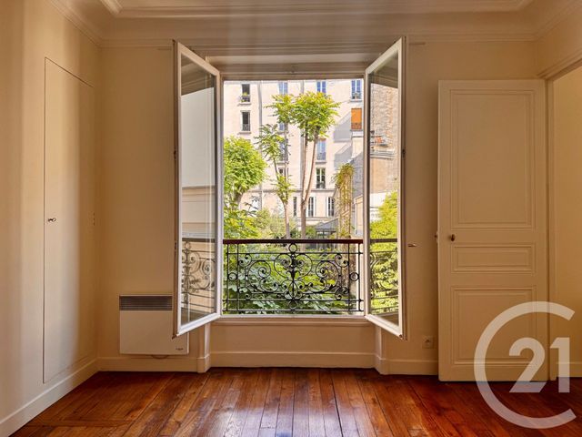 Appartement F2 à vendre - 2 pièces - 28.97 m2 - PARIS - 75018 - ILE-DE-FRANCE - Century 21 Flandre Crimée