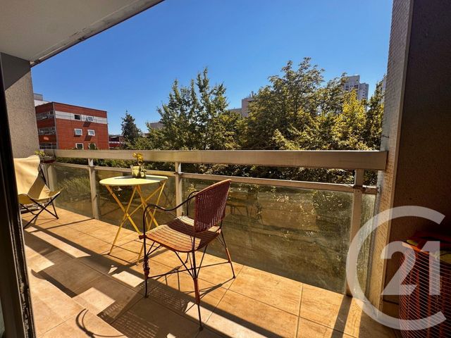Appartement F3 à vendre - 3 pièces - 66.17 m2 - PARIS - 75019 - ILE-DE-FRANCE - Century 21 Flandre Crimée