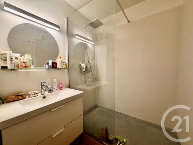 Appartement F3 à vendre - 3 pièces - 66.17 m2 - PARIS - 75019 - ILE-DE-FRANCE - Century 21 Flandre Crimée
