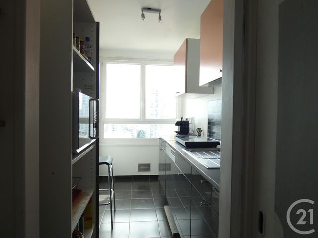 Appartement F2 à louer - 2 pièces - 51.1 m2 - PARIS - 75019 - ILE-DE-FRANCE - Century 21 Flandre Crimée