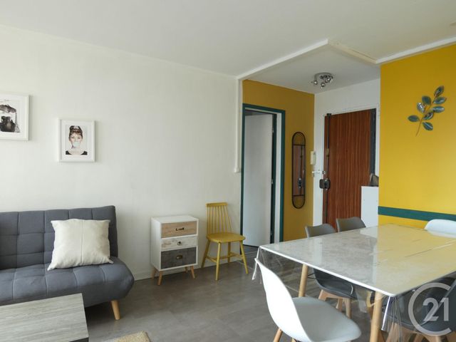 Appartement F2 à louer - 2 pièces - 51.1 m2 - PARIS - 75019 - ILE-DE-FRANCE - Century 21 Flandre Crimée