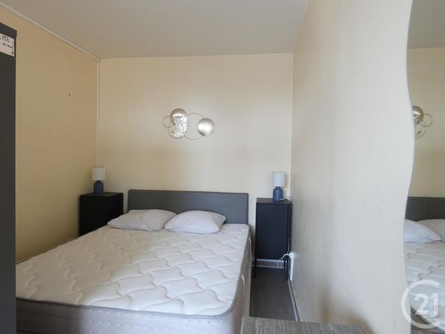 Appartement F2 à louer - 2 pièces - 51.1 m2 - PARIS - 75019 - ILE-DE-FRANCE - Century 21 Flandre Crimée