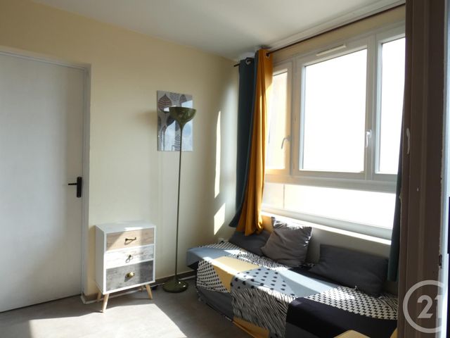 Appartement F2 à louer - 2 pièces - 51.1 m2 - PARIS - 75019 - ILE-DE-FRANCE - Century 21 Flandre Crimée