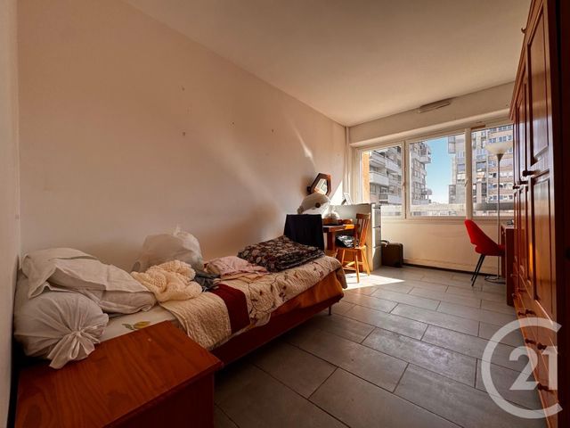 Appartement F2 à vendre - 2 pièces - 50.0 m2 - PARIS - 75019 - ILE-DE-FRANCE - Century 21 Flandre Crimée