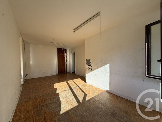 Appartement F2 à vendre - 2 pièces - 50.92 m2 - PARIS - 75019 - ILE-DE-FRANCE - Century 21 Flandre Crimée