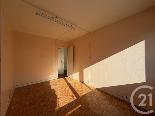 Appartement F2 à vendre - 2 pièces - 50.92 m2 - PARIS - 75019 - ILE-DE-FRANCE - Century 21 Flandre Crimée