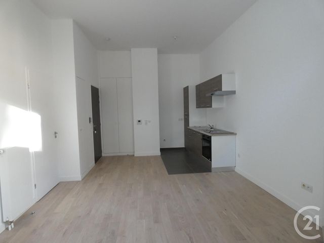 Appartement F2 à louer - 2 pièces - 40.64 m2 - PARIS - 75019 - ILE-DE-FRANCE - Century 21 Flandre Crimée