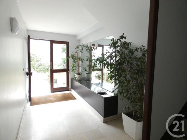 Appartement F1 à louer - 1 pièce - 26.05 m2 - PARIS - 75019 - ILE-DE-FRANCE - Century 21 Flandre Crimée