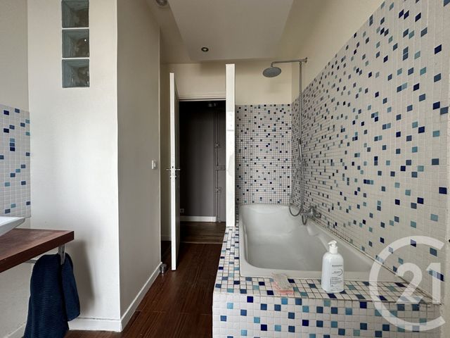 Appartement F5 à vendre - 5 pièces - 98.15 m2 - PANTIN - 93 - ILE-DE-FRANCE - Century 21 Flandre Crimée